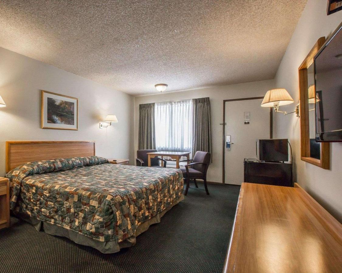 Palm Inn Hotel Near Tyler Mall Riverside Bagian luar foto