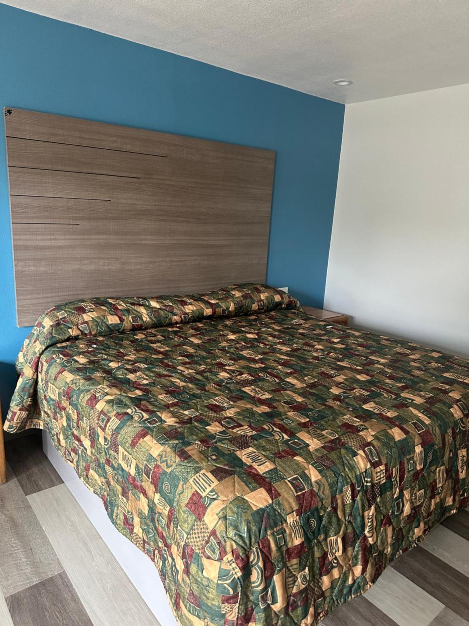 Palm Inn Hotel Near Tyler Mall Riverside Bagian luar foto