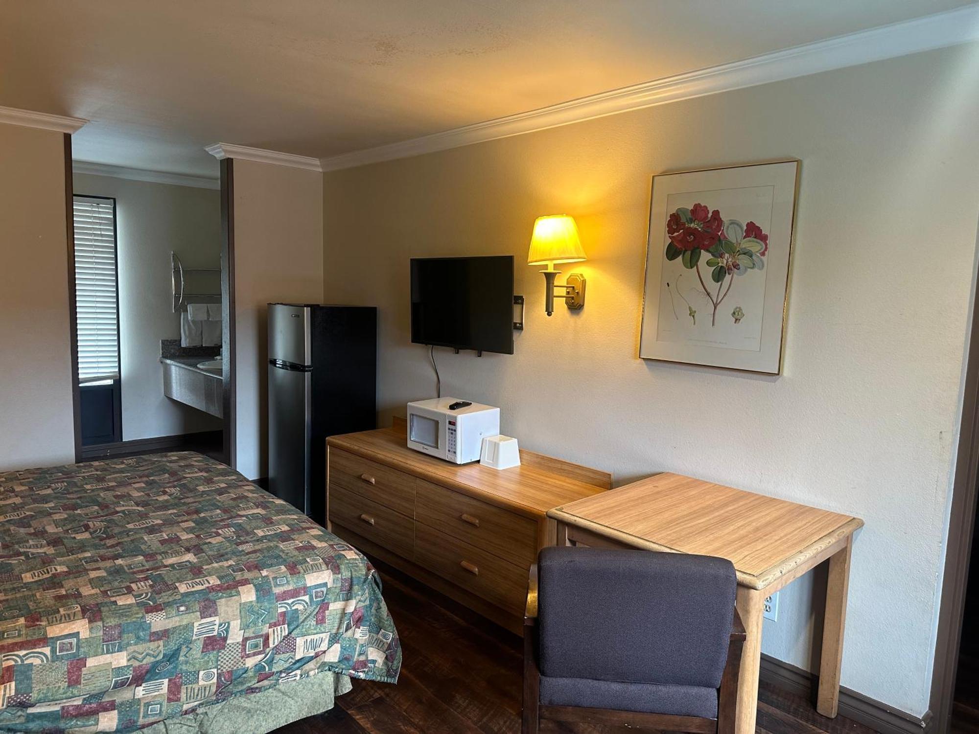 Palm Inn Hotel Near Tyler Mall Riverside Bagian luar foto